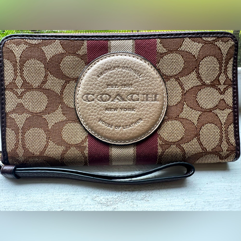 Coach wallet